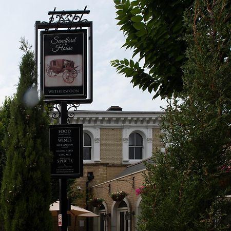 Sandford House Hotel Wetherspoon Хантингдон Экстерьер фото