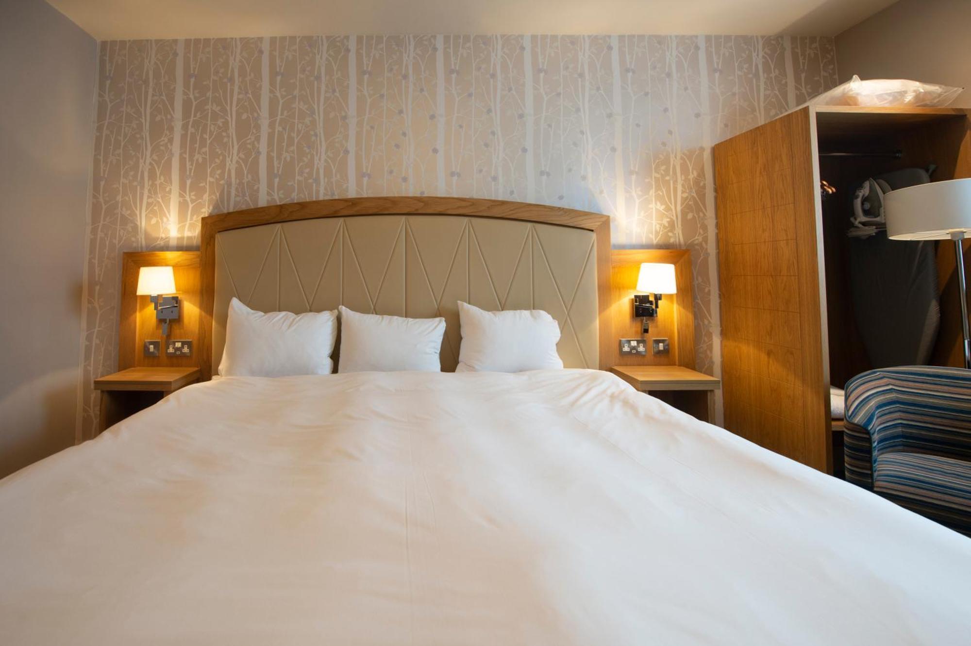 Sandford House Hotel Wetherspoon Хантингдон Экстерьер фото