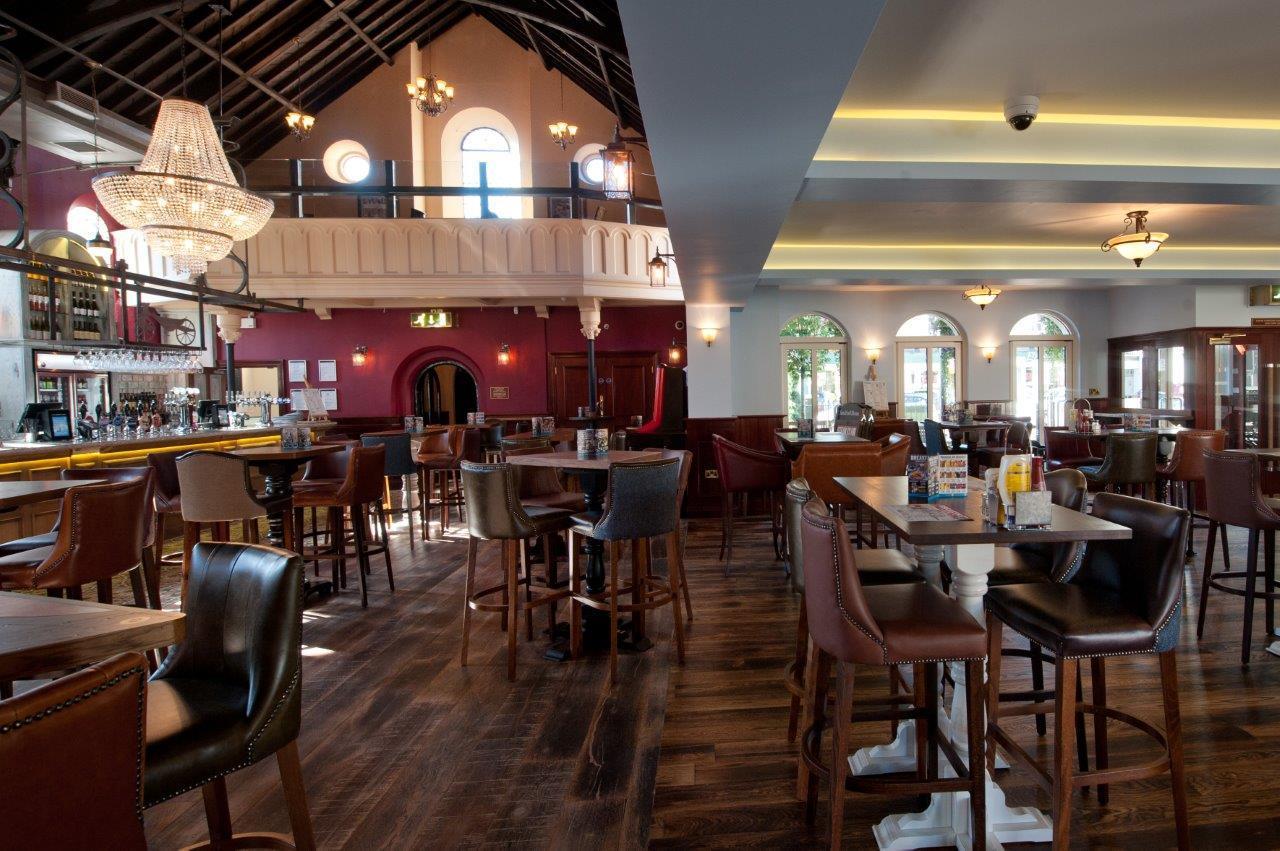 Sandford House Hotel Wetherspoon Хантингдон Экстерьер фото